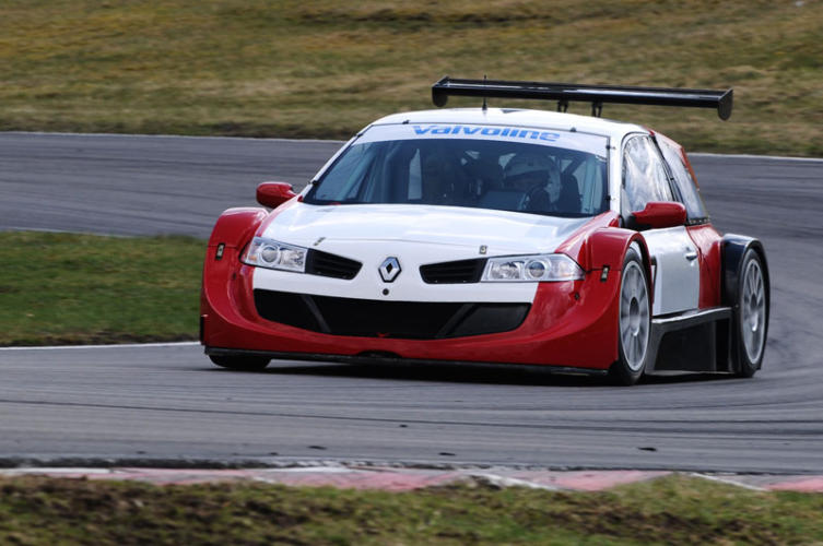 Megane-Racer-(23)